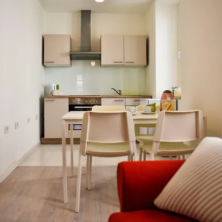 Small Escape 자다르